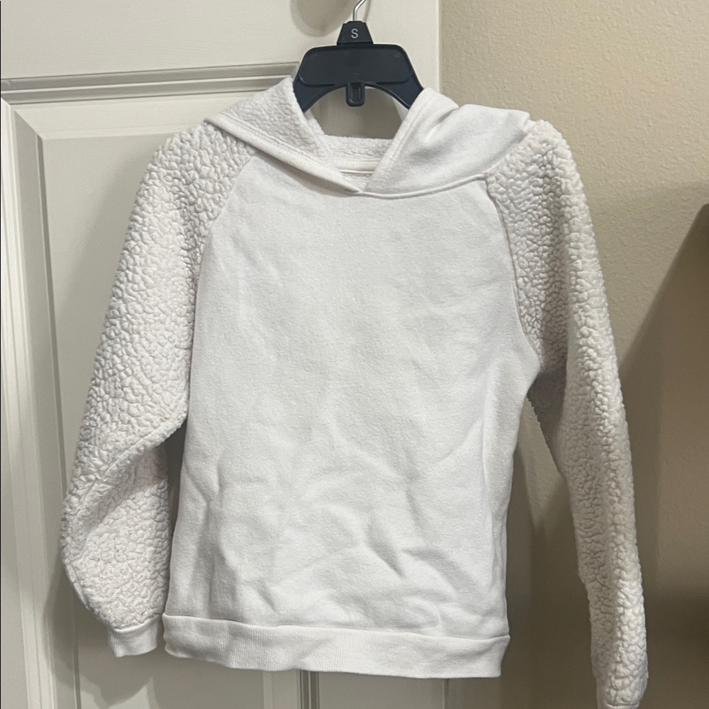 Okie Dokie White pull over with hood